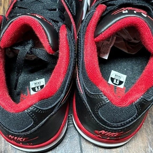 Nike Air Flight 89 Low Top Sneakers Men in White Red & Black Men’s 9.5 main image 7